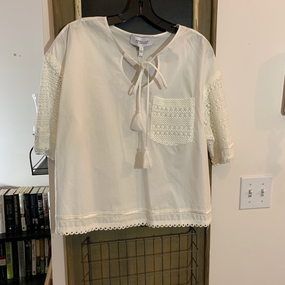 Derek Lam 10 Crosby White Poplin Crochet Sleeve Tassel Top Size 10 - Picture 4 of 7
